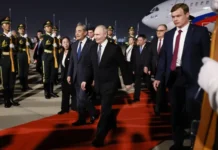 Putin chega à China para visita de Estado dias após partida de Trump