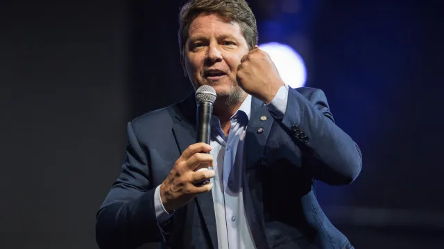 Partidos teriam indicado produtora de Dark Horse a campanhas em SP