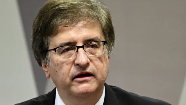 Gonet diz que não vê falta grave no caso da arma de Bolsonaro