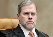 Toffoli toma posse no TSE e diz que Justiça não decide eleição