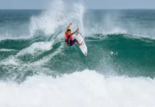 Italo é eliminado, mas Brasil garante um surfista na semi de Saquarema