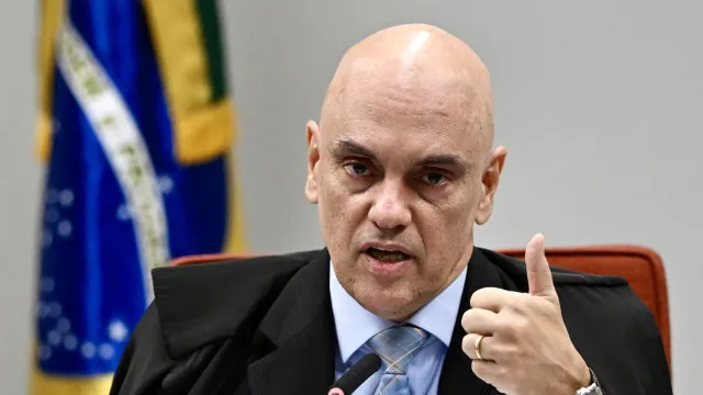 Moraes vai receber defesa de Bolsonaro antes de decidir se prorroga prisão domiciliar