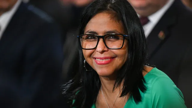 Delcy pode acabar como Maduro, diz María Corina