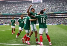 México abre a Copa em casa e conquista vitória sobre a África do Sul