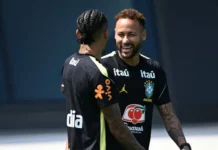 Neymar se junta ao grupo no penúltimo treino antes do duelo contra o Haiti
