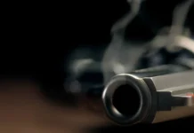 Criança de 2 anos é baleada e morta acidentalmente por primo de 4 anos nos EUA