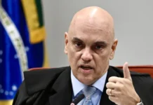 Moraes suspende visitas de Flávio a Bolsonaro na prisão domiciliar