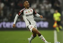 Em amistoso com 1º tempo agitado, Flamengo e River empatam em Portugal