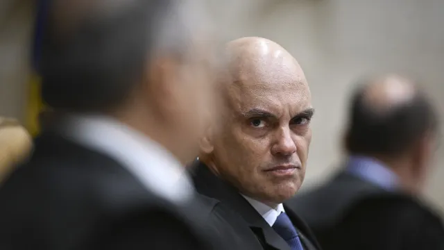 Câmara oculta autoria de R$ 1,3 bi em emendas e afronta STF, diz relatório